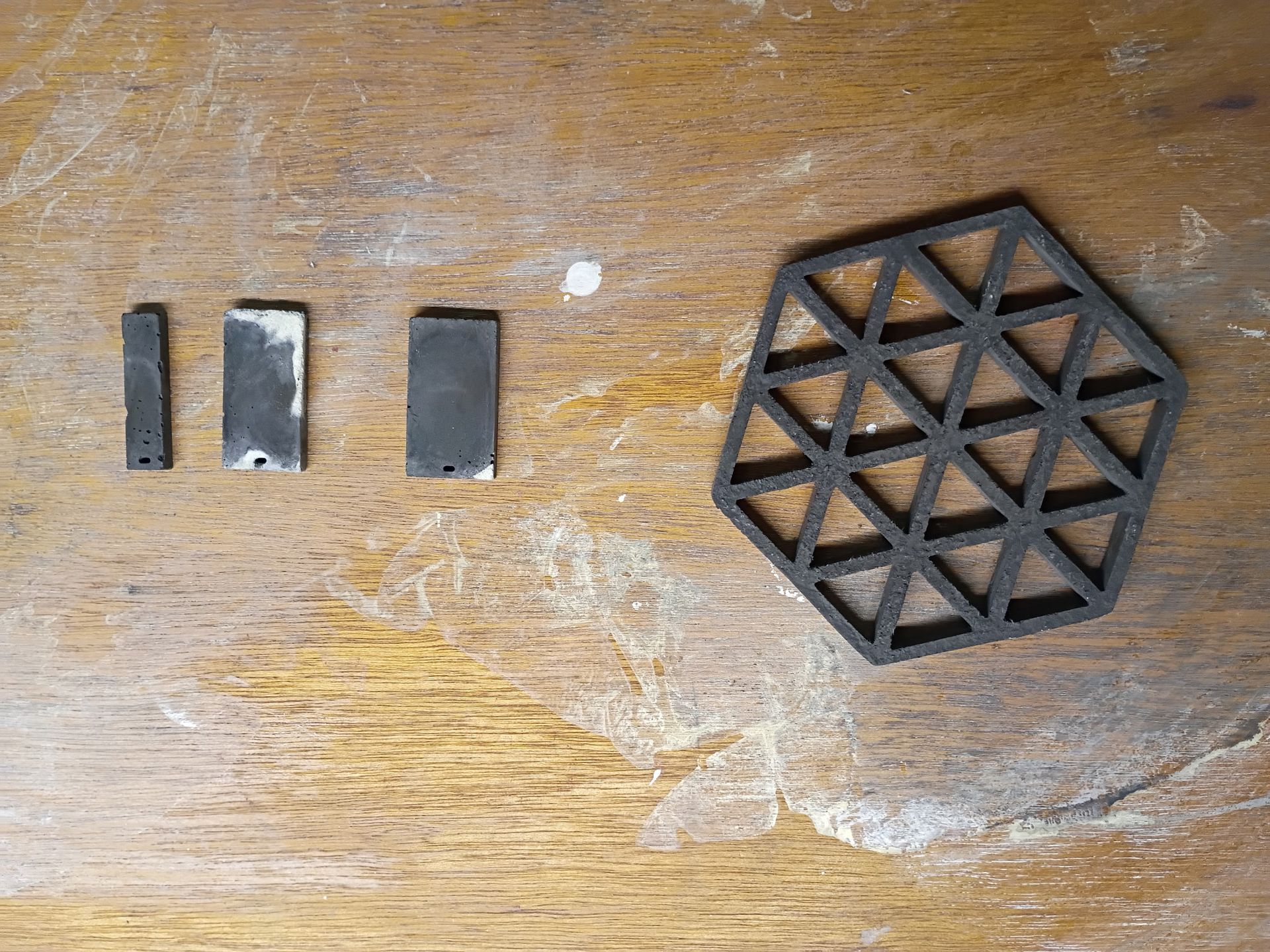 Trivets - Hotplates & Decorative Grids.