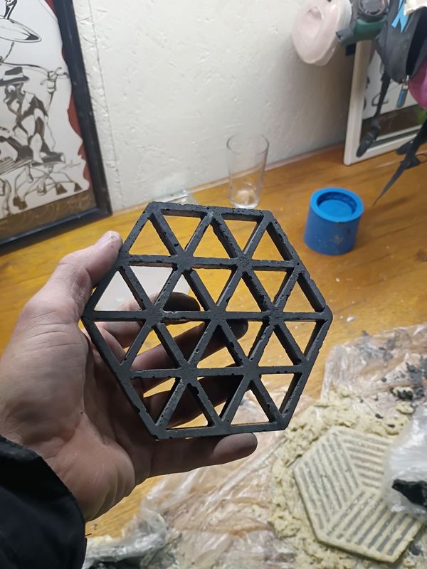 Trivets - Hotplates & Decorative Grids.