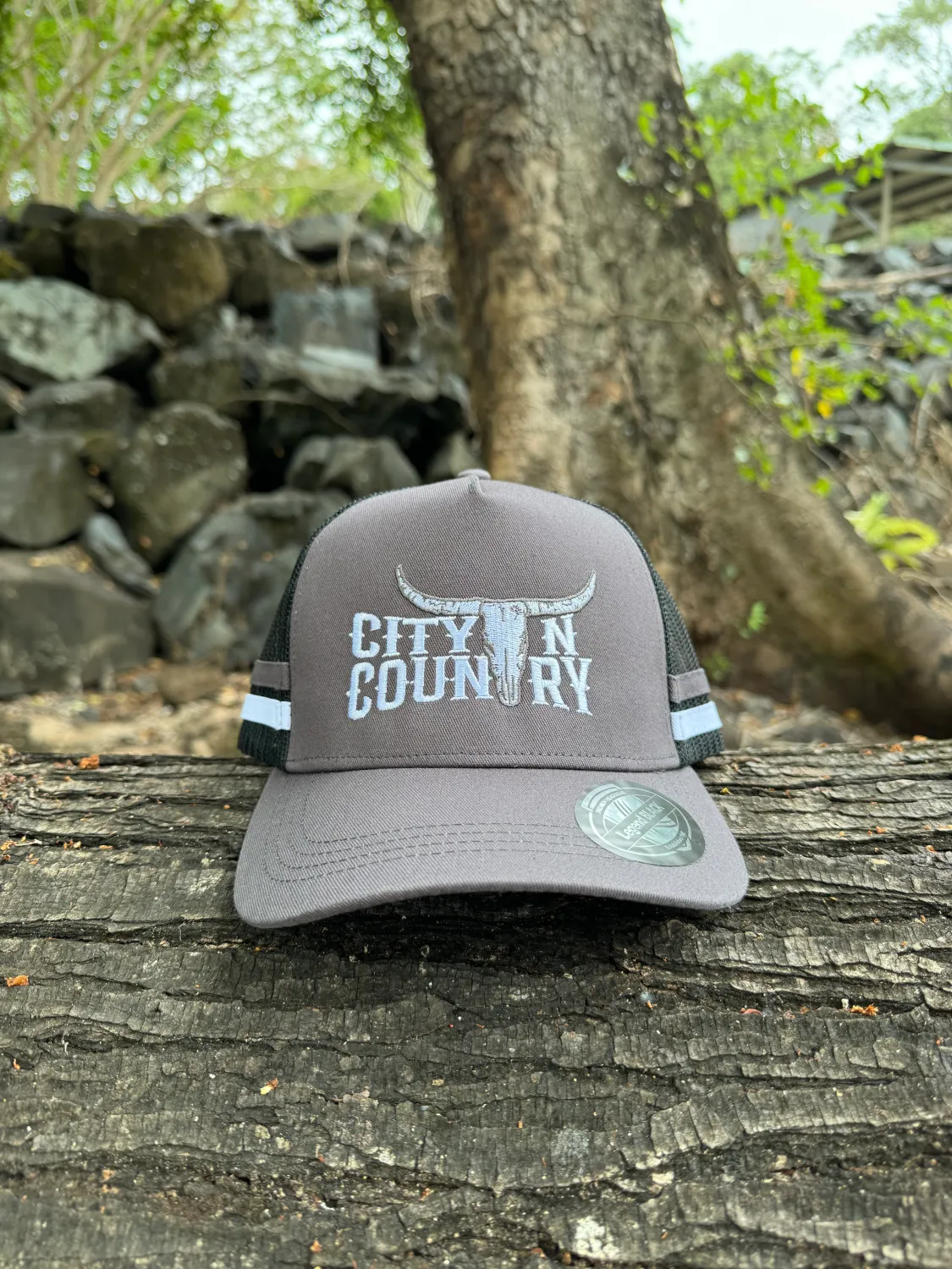 City N Country Classic Grey and White Cap