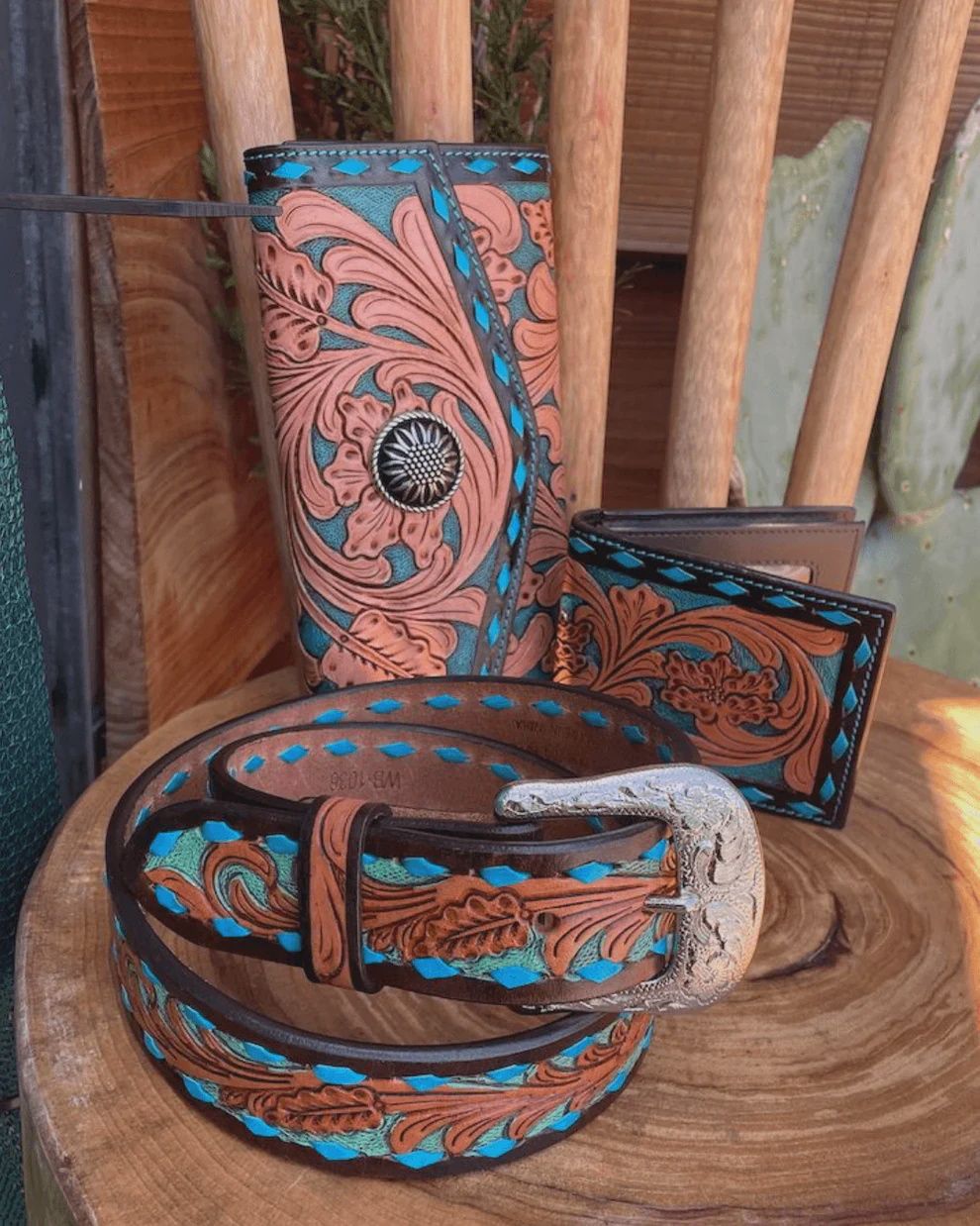 Outback King Western Bi-Fold Turquoise Buckstitch Wallet