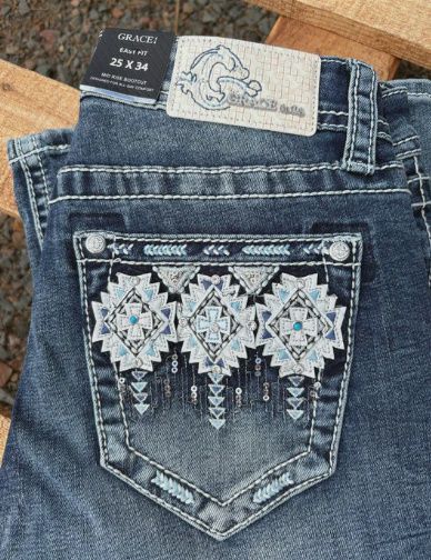 Grace In La Ladies White Curved Star Jean, Size: 25