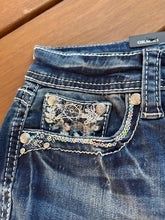 Grace In La Ladies Flower Dreamcatcher Jean, Size: 25
