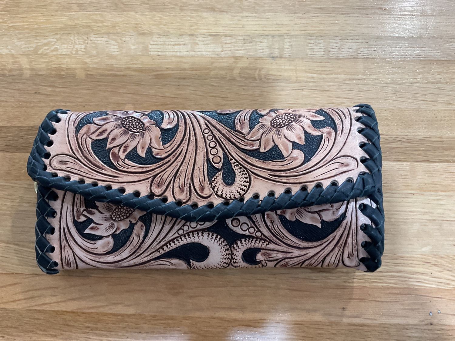Bushfire Road Sunflower Ridge Chocolate Tooling Wallet
