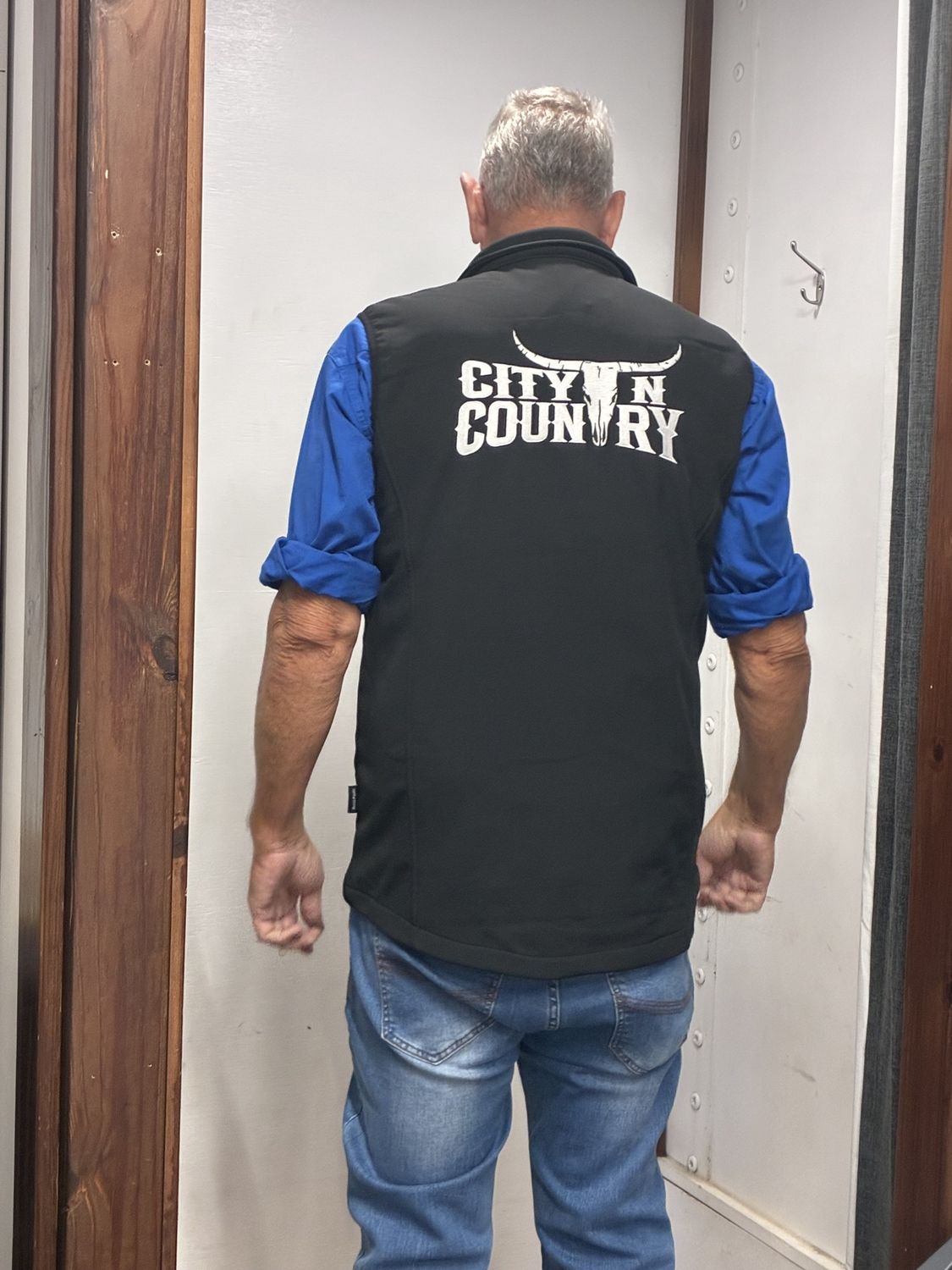 City N Country Adult Classic Black and White Vest