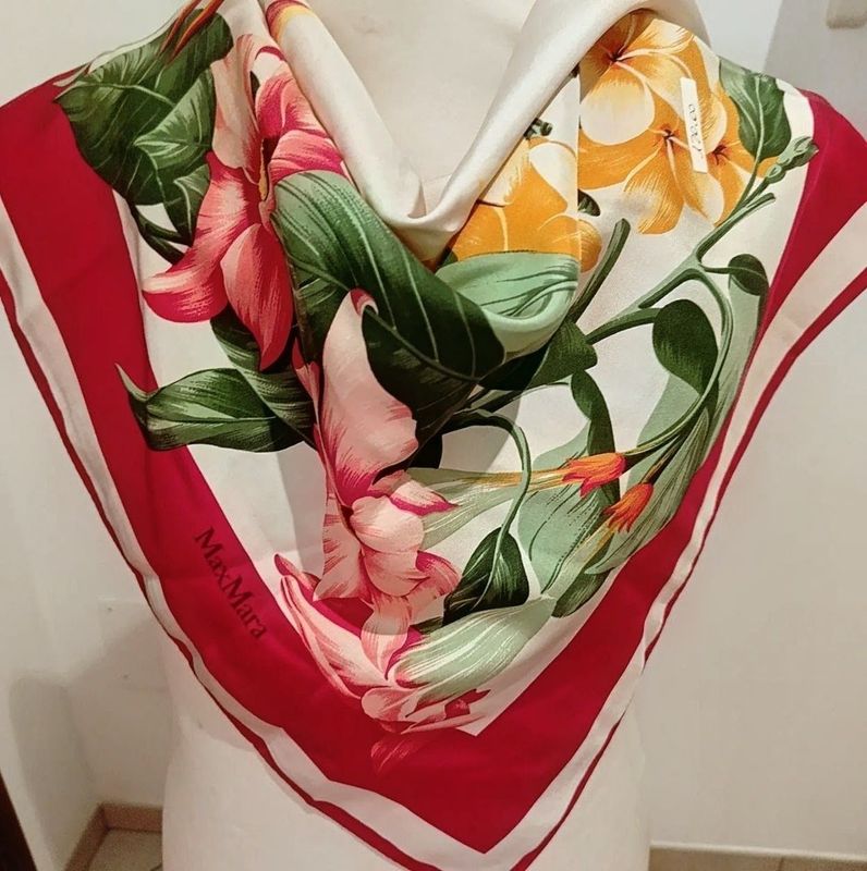 FOULARD MAX MARA