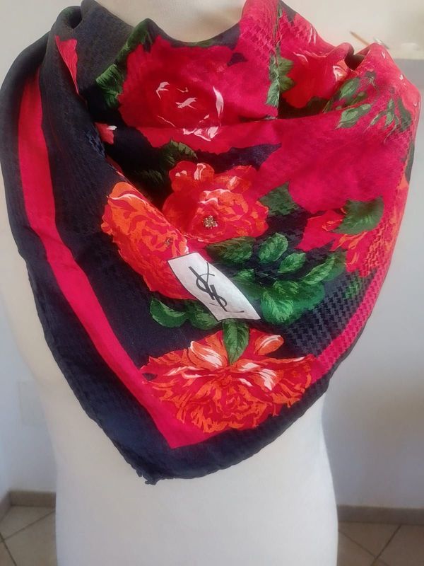 FOULARD YSL
