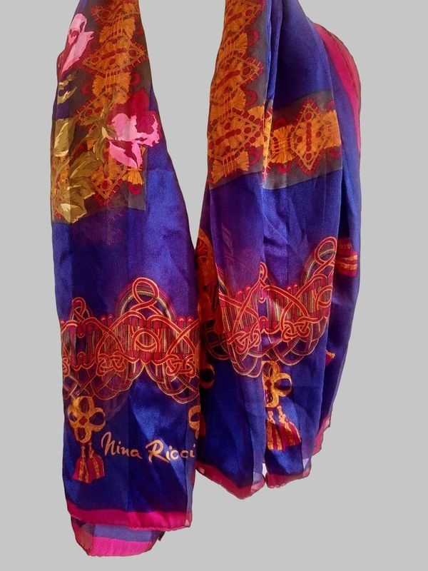 FOULARD NINA RICCI