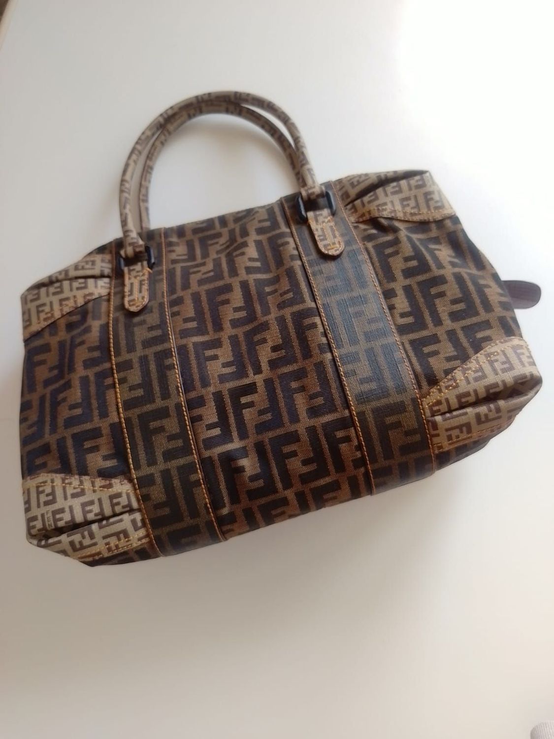 BORSA BAULETTO FENDI