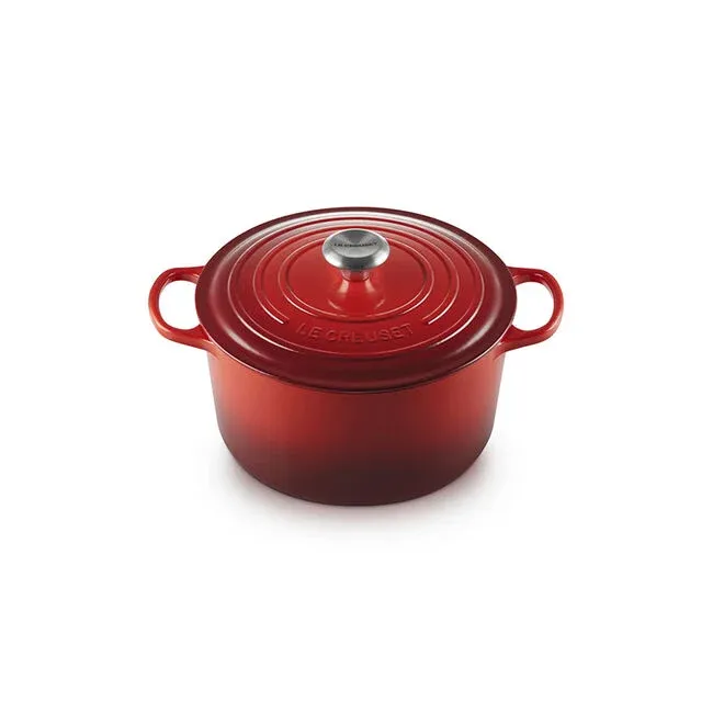 Signature Deep Round 6.5Qt. Cerise