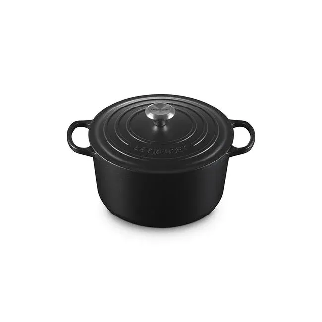 Signature Deep Round 6.5Qt. Licorice