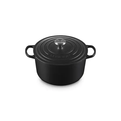Signature Deep Round 6.5Qt. Licorice