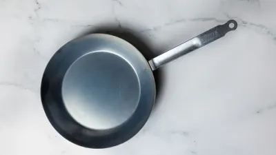 9.5" Blue Steel Fry Pan