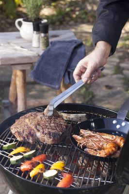 Curved Grill Tongs 35.5 cm