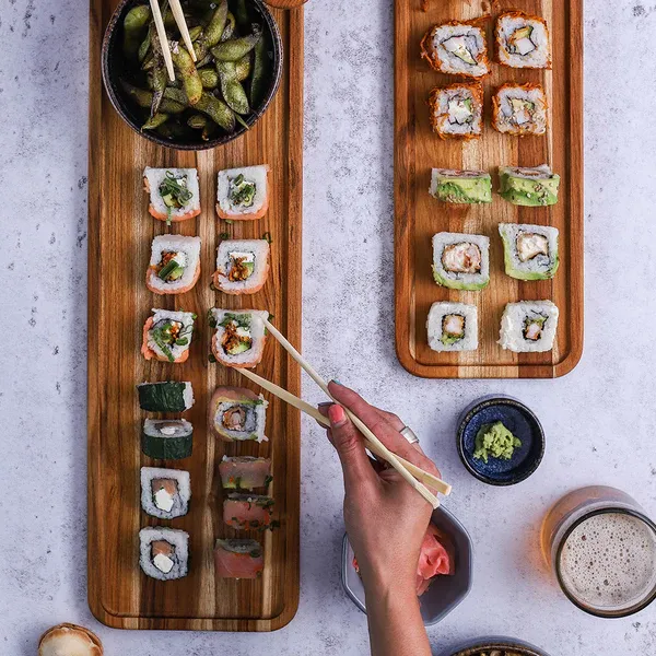 Medium Essential Rect. Tray