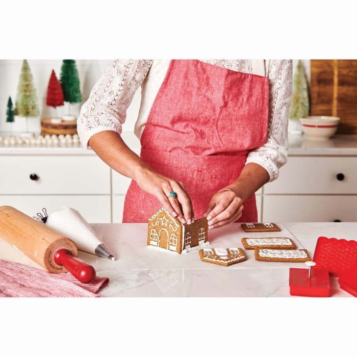 Gingerbread House Cutter Set
