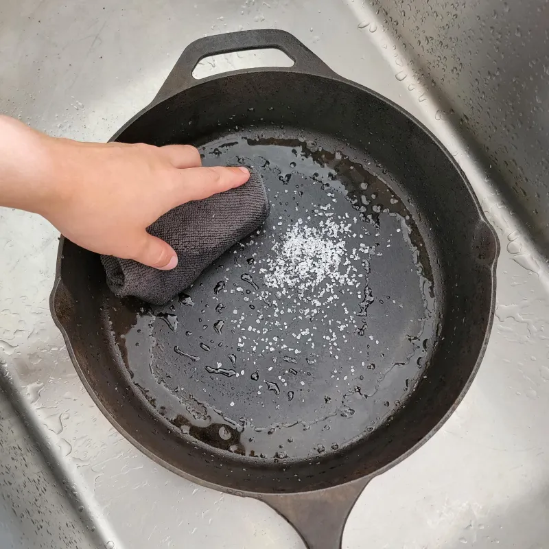 Cast Iron Scrub