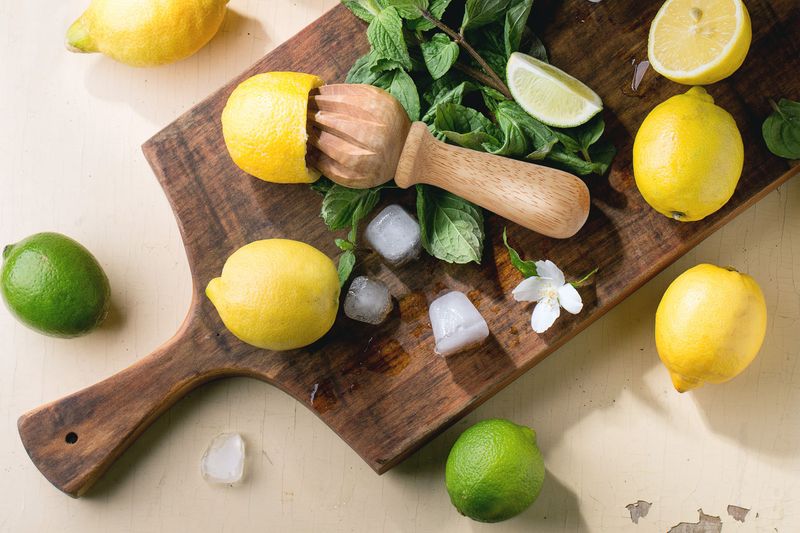 HIC Wooden Citrus Reamer