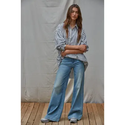 L8492T | Woven Cotton Striped Oversized Shirt Ivory Navy