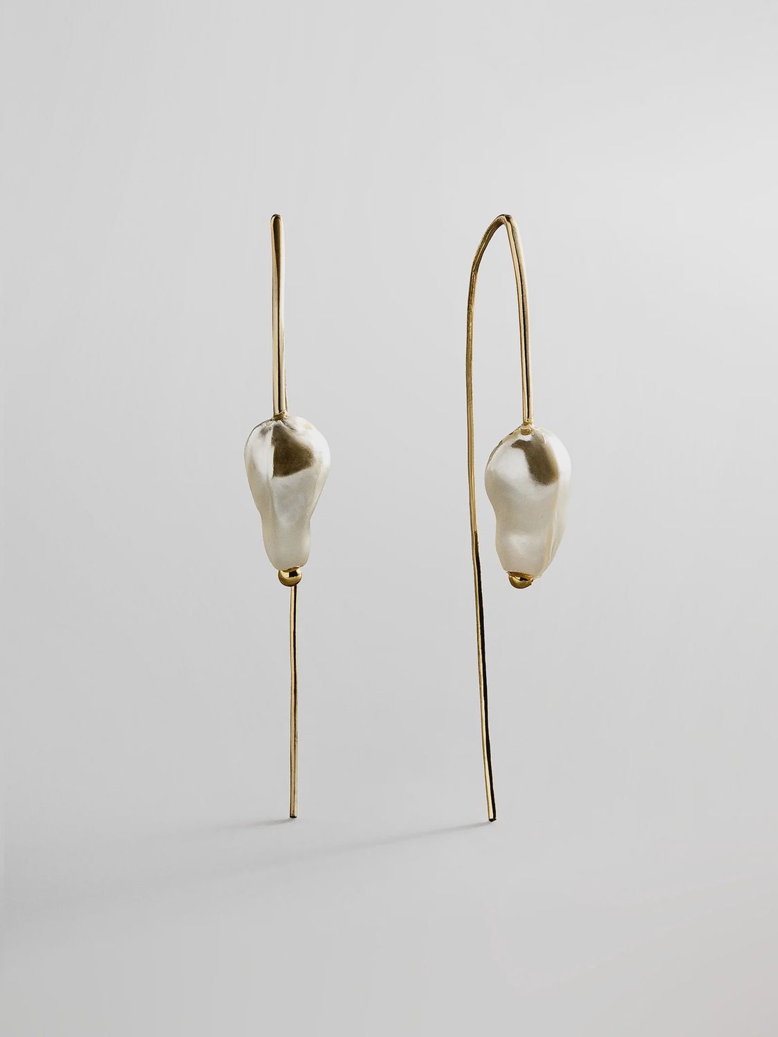 Teagan Pearl earrings