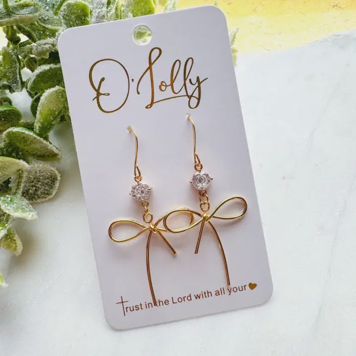 Cz Stone W/Gold Bow Knot Dangle Earrings “Beth”