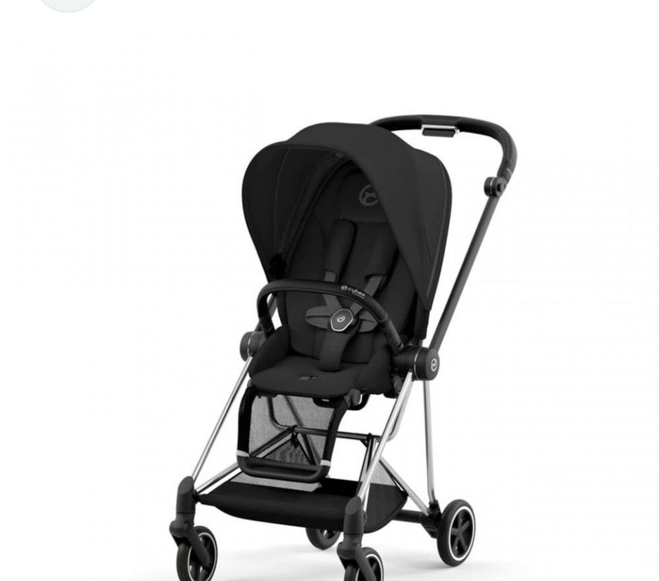 Cybex Iris ,Cybex Mios (up to 25 kg) or Icoo Pluto(up to 45 kg) Luxury Stroller