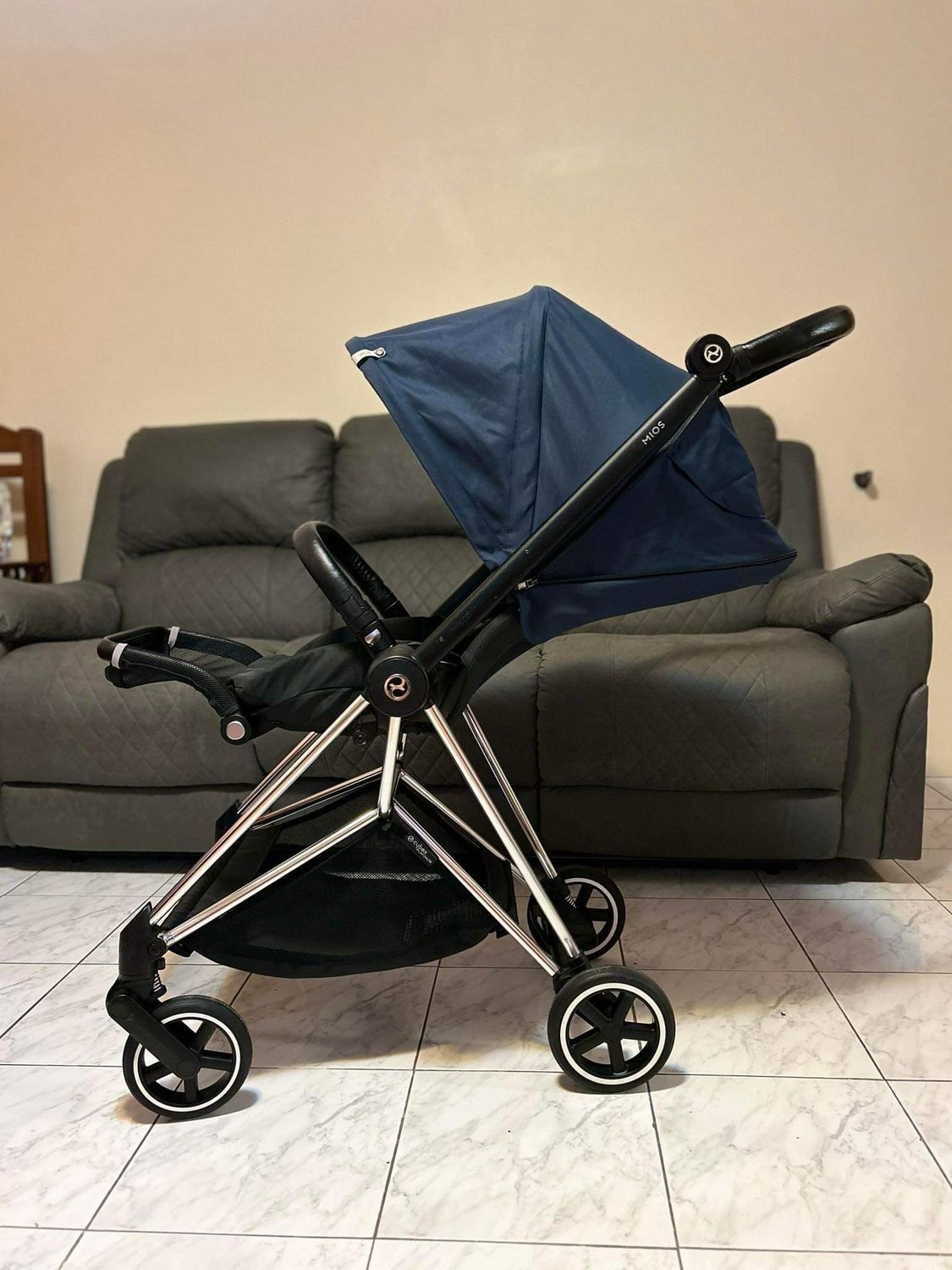 Cybex Iris ,Cybex Mios (up to 25 kg) or Icoo Pluto(up to 45 kg) Luxury Stroller