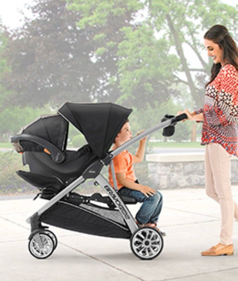 Chicco Bravo for 2 Travel System