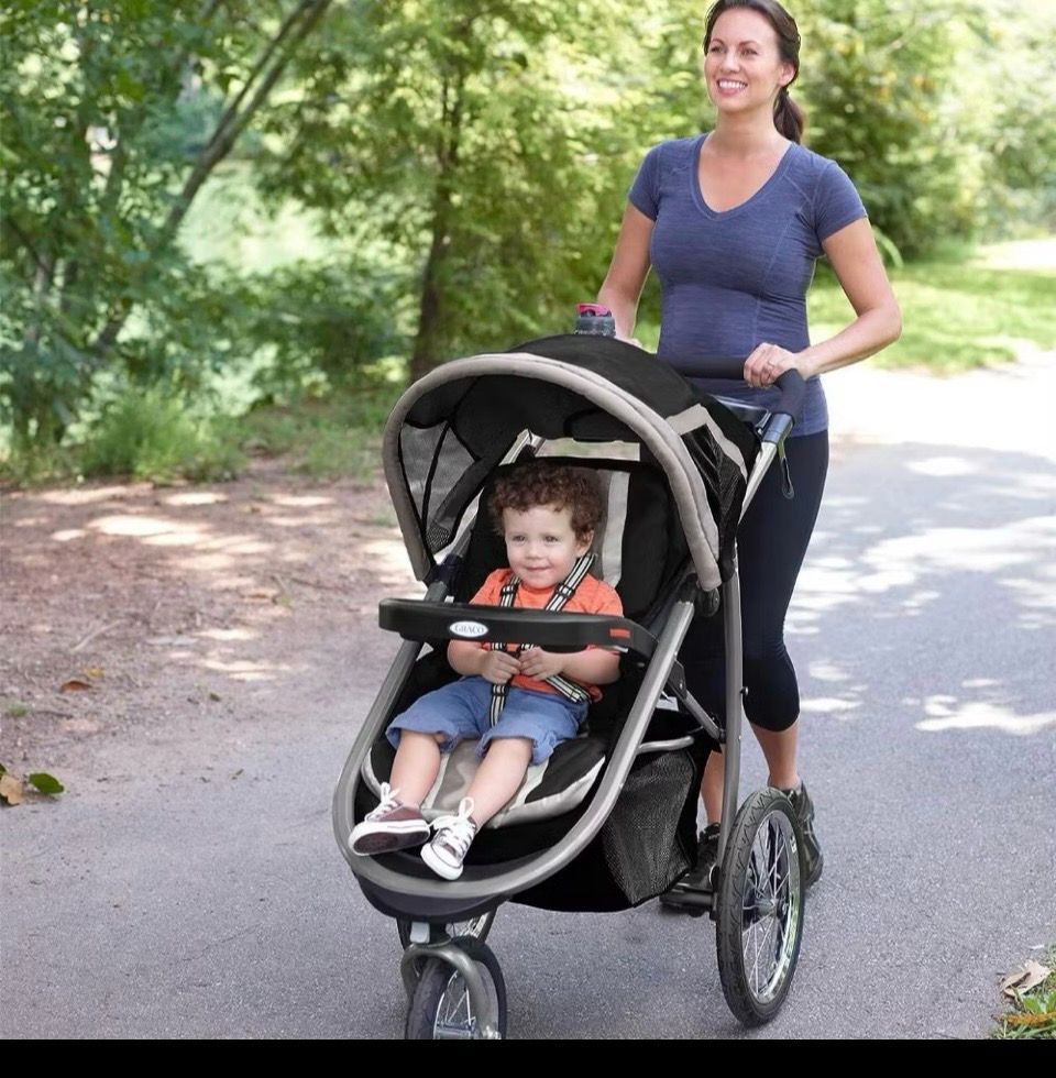 Graco Jogger  or The First Year ATS Luxury stroller( Out in Stock until 15.01.25).