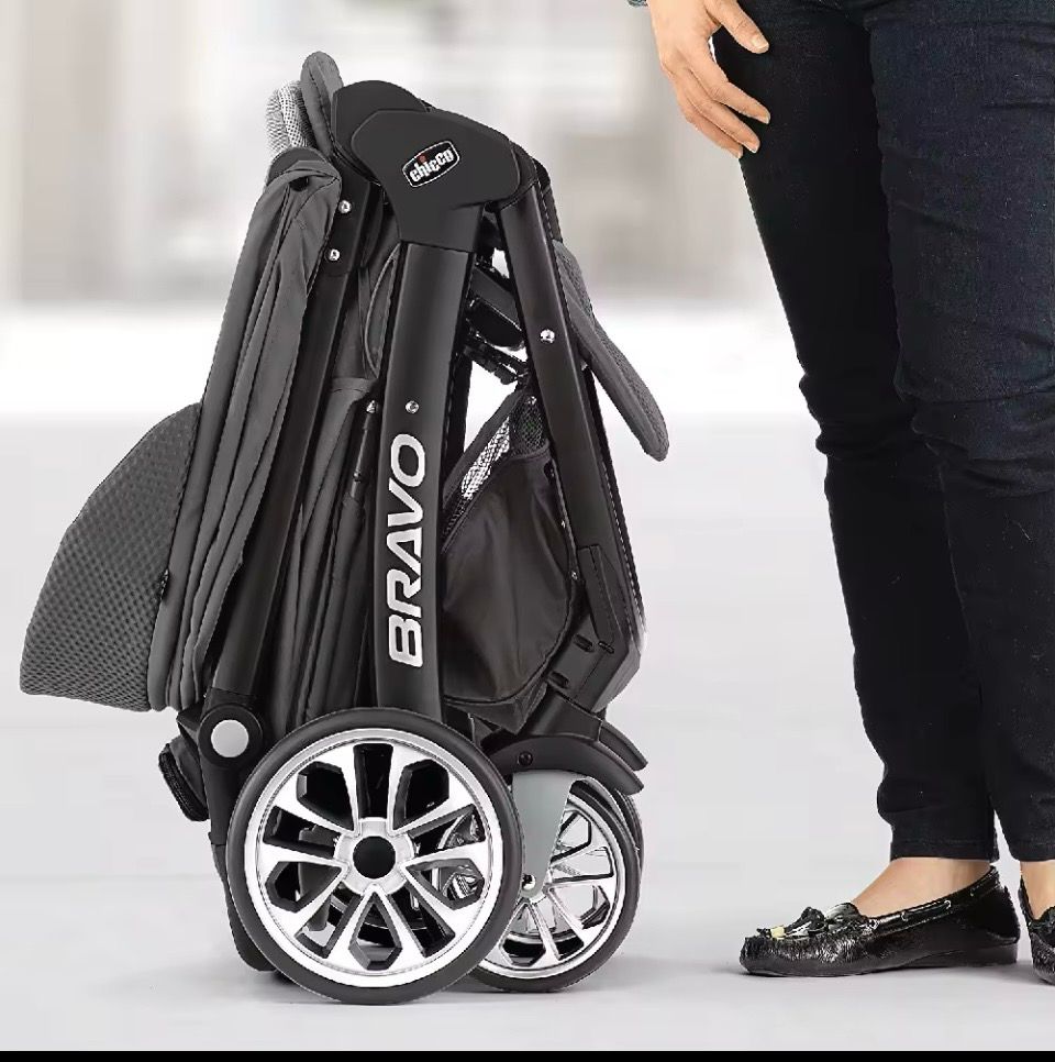 Chicco Bravo ,Oyster Max or Nuna Luxury Stroller 