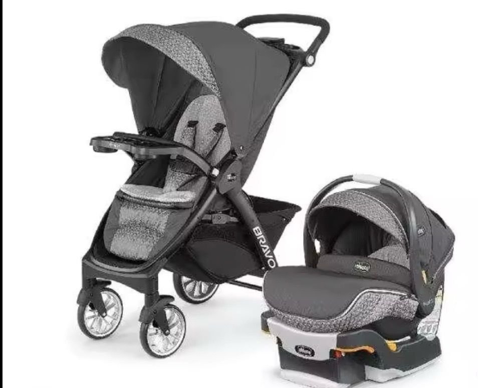 Chicco Bravo Travel System 