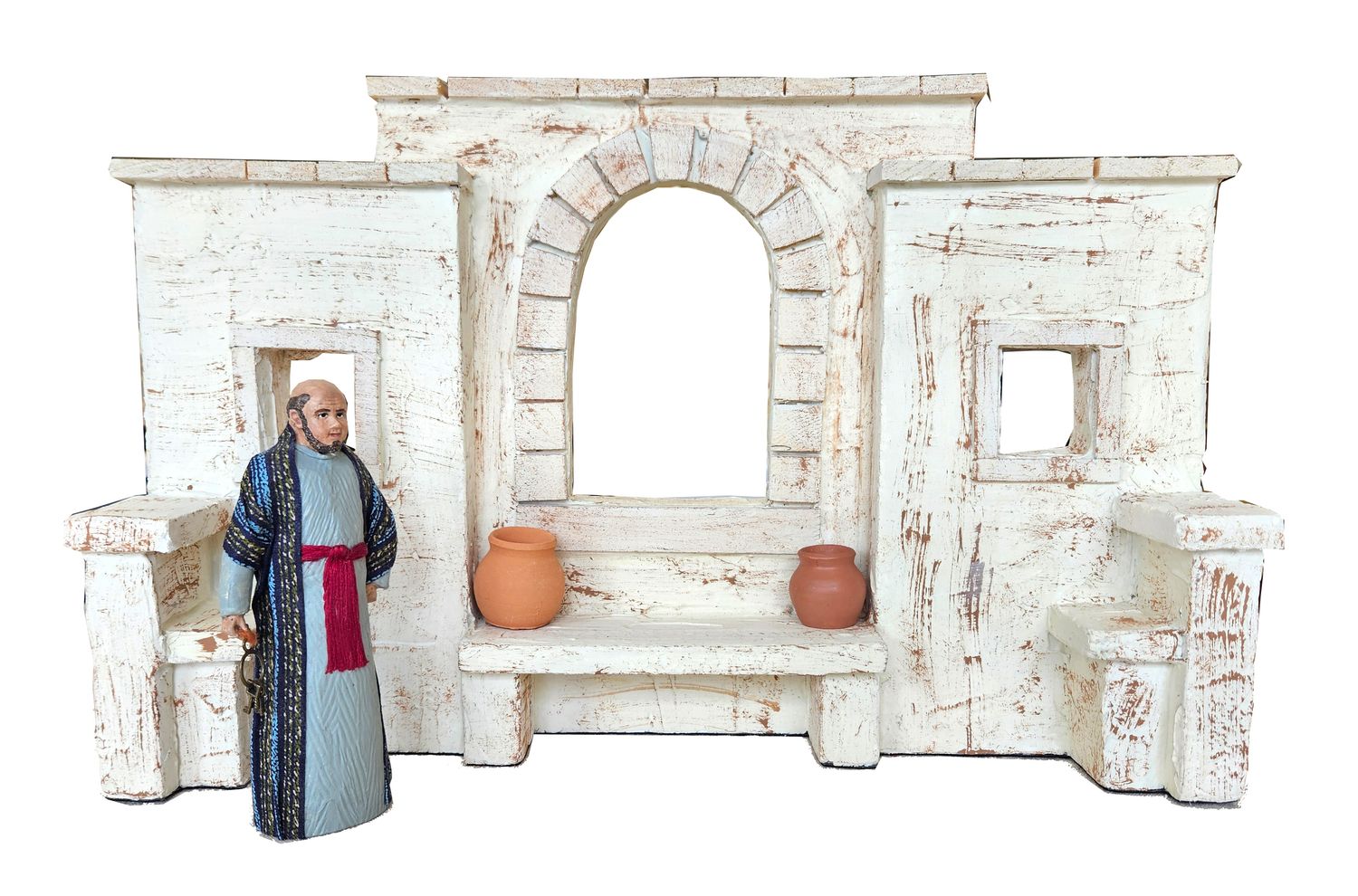 Figure and pots included for scale