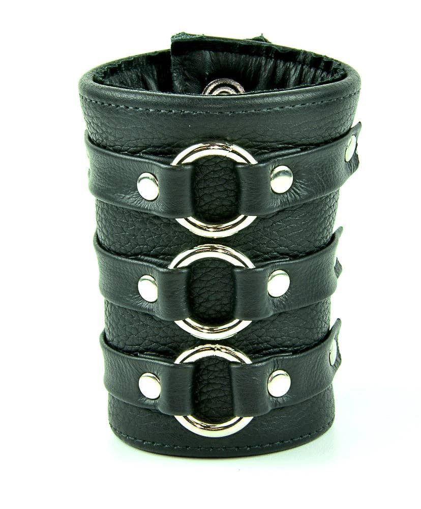 FB107  3 RING SHORT GAUNTLET STYLE BRACELET