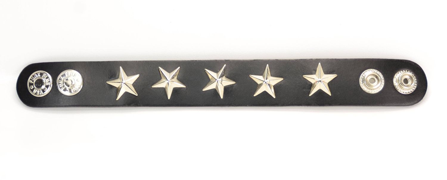 BC237 STAR LEATHER BRACELET