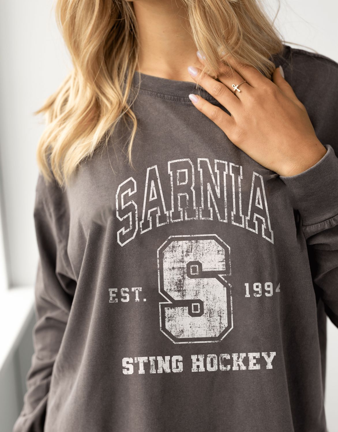 Women's Long sleeve Varsity Tee