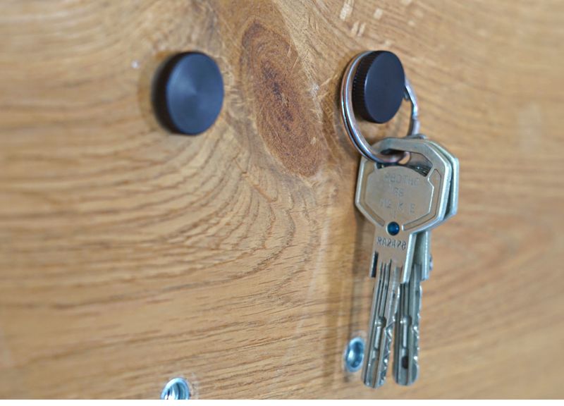 Pegboard Lockhead Screw Set of 4