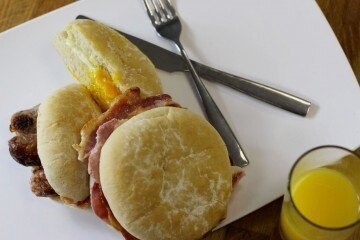 Hot Breakfast Bap