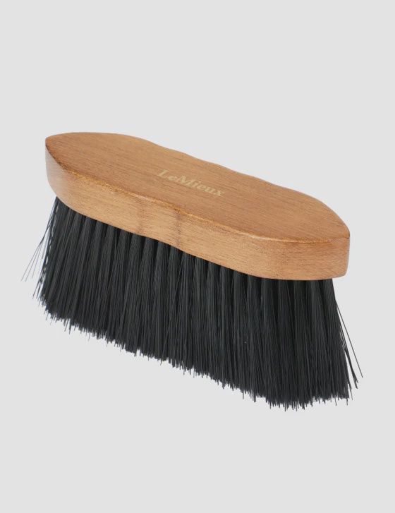 Artisan Flick Brush