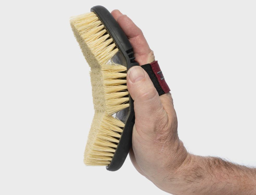 Flexi Scrubbing Brush by LeMieux