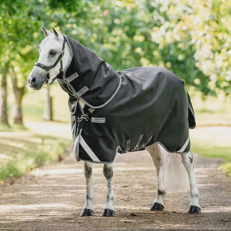 Rambo Supreme Turnout Medium 250g by Horseware, Color: Black/Silver, Size: 69"
