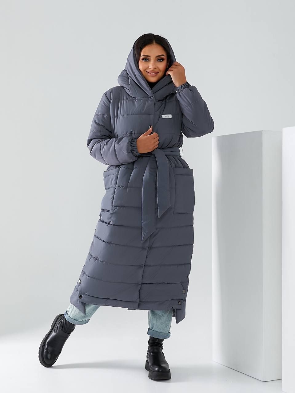 Жіночий зимовий довгий пуховик. Колір графіт