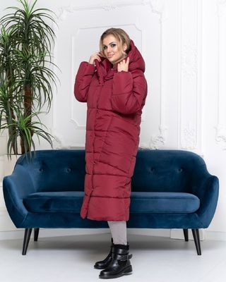 Куртка жіноча кокон довга зимова в стилі ковдра. Колір бордо