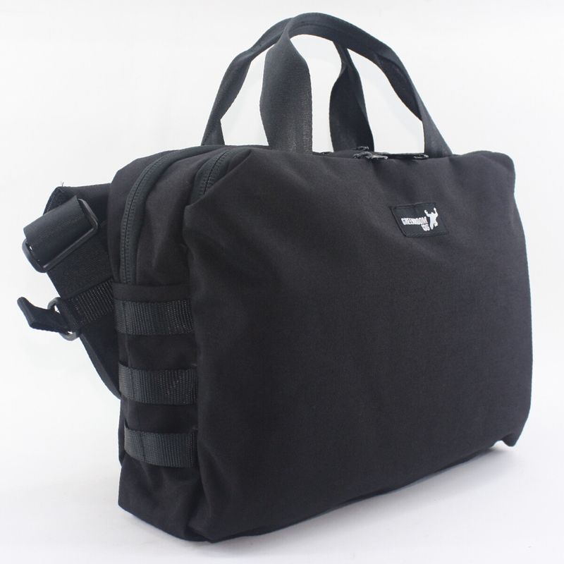 Mission Attaché