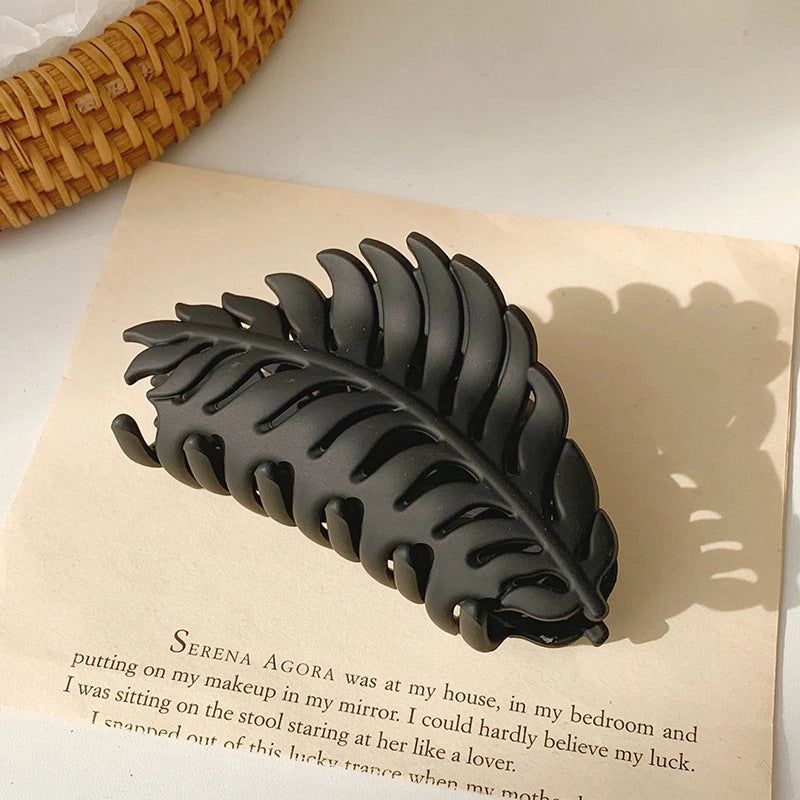 Matte Leaf Hair Claw