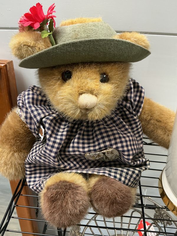 Stuffed Animals/Dolls