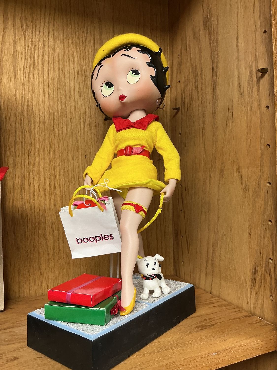 Shopping Spree Betty Boop