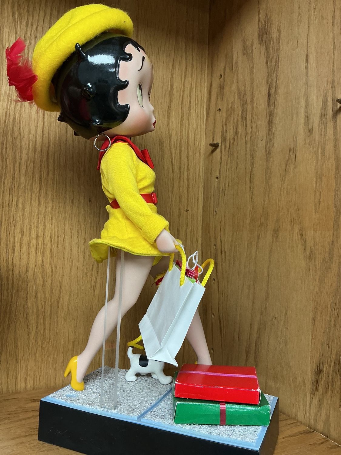 Shopping Spree Betty Boop