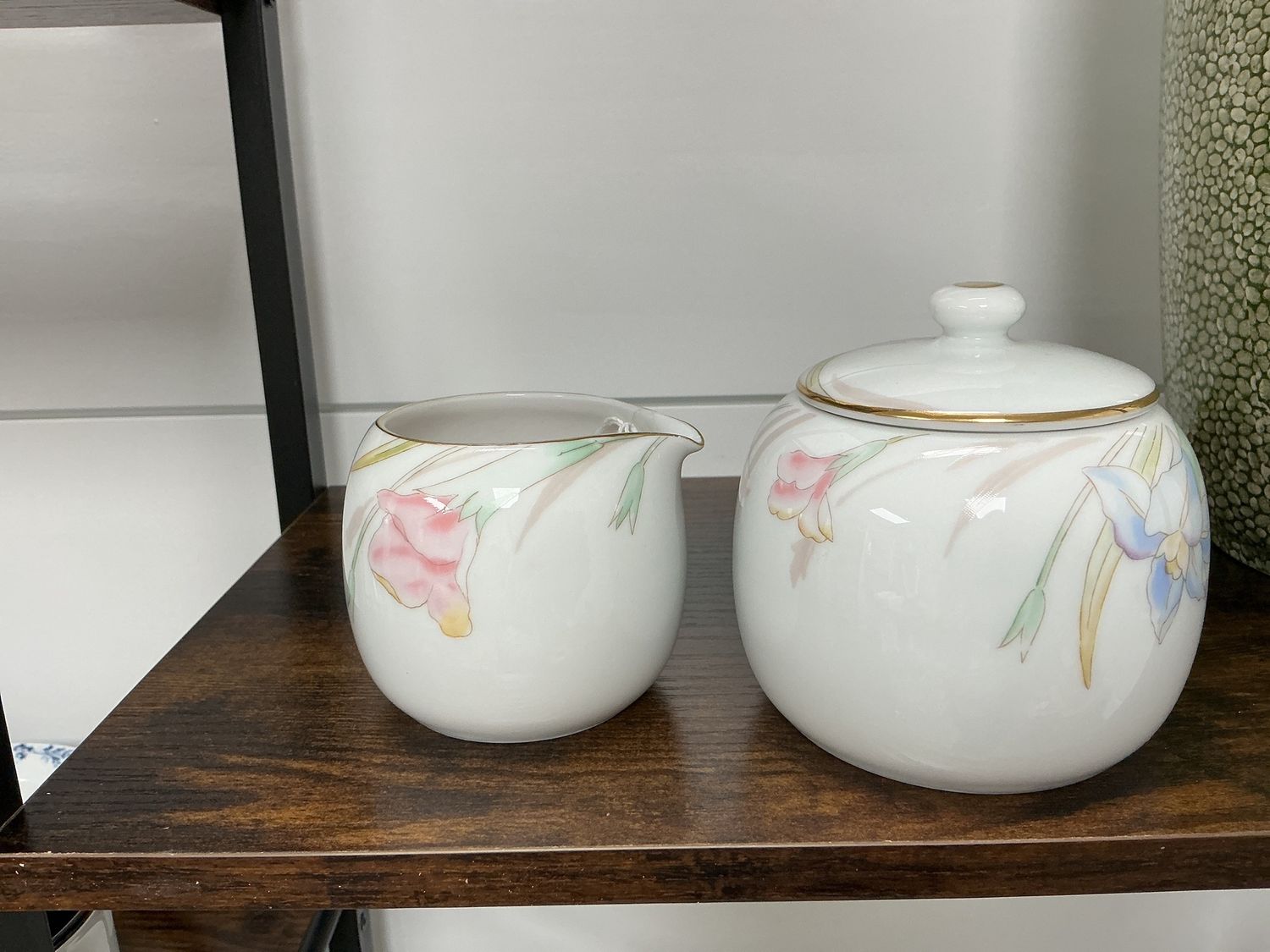 Gabrielle Sugar/creamer set