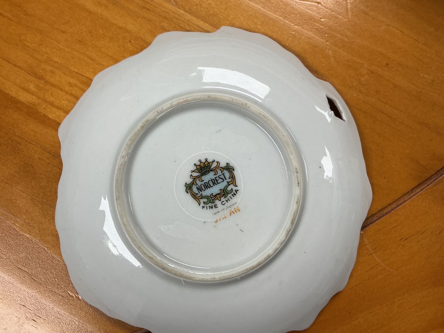 Lilac dish