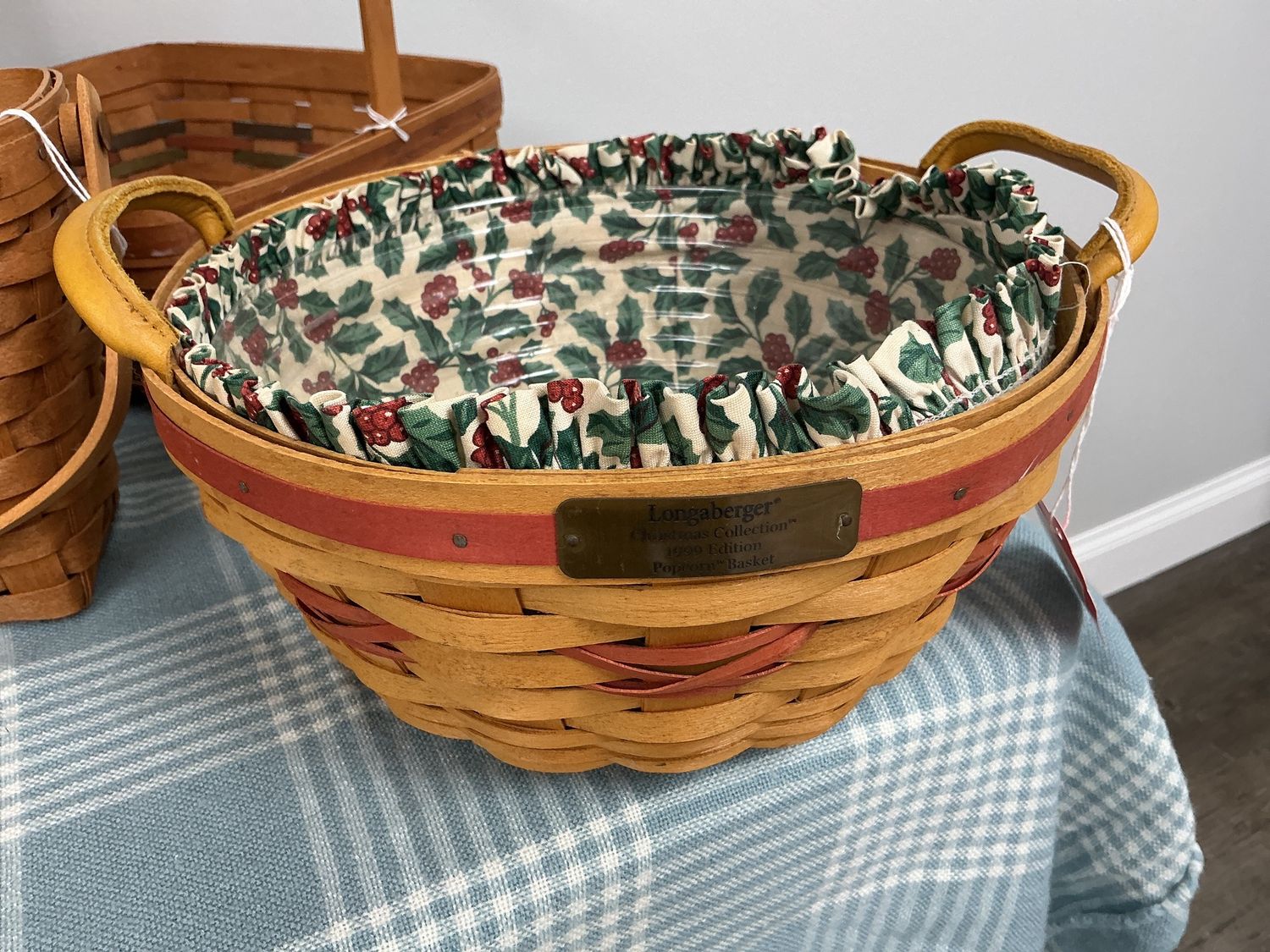 1999 Christmas Popcorn basket