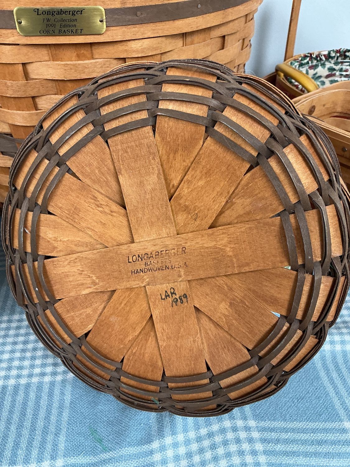 1989 round basket